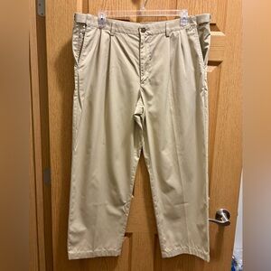 Men’s Khaki Pants